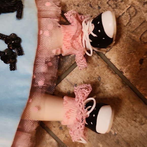 Brass Key Porcelain Doll - Picture 4 of 7